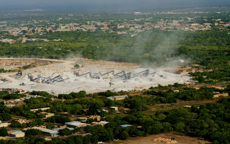 Illustrative mining and aggregates example